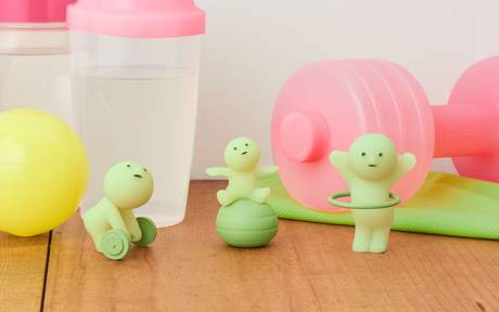 SMISKI Exercising Series close-up of dumbbell, yoga ball and hula hoop figures