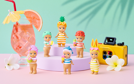 Sonny Angel Summer Vacation Sun-Kissed Style beach holiday promo image